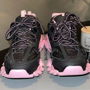 Balenciagas slightly worn. Comfortable gym shoes